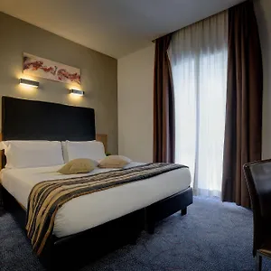Rinascimento - Gruppo Trevi 4* Rome